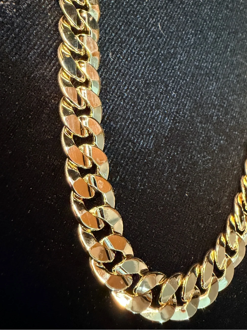 Bold Concave Cuban 14K Italy Stamped Gold Filled 22in 9MM Necklace. BRAND NEW